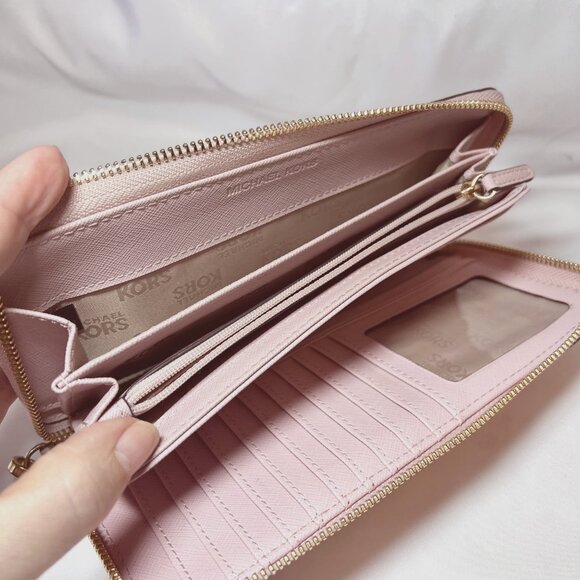 Michael Kors Large Cell Ph. Multi Function Wristlet/Leather-Blush/Pale Pink/Gold - Picture 8 of 14